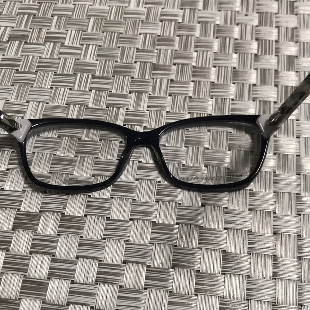 Marc by Marc Jacobs Frame - Picture 7 of 8